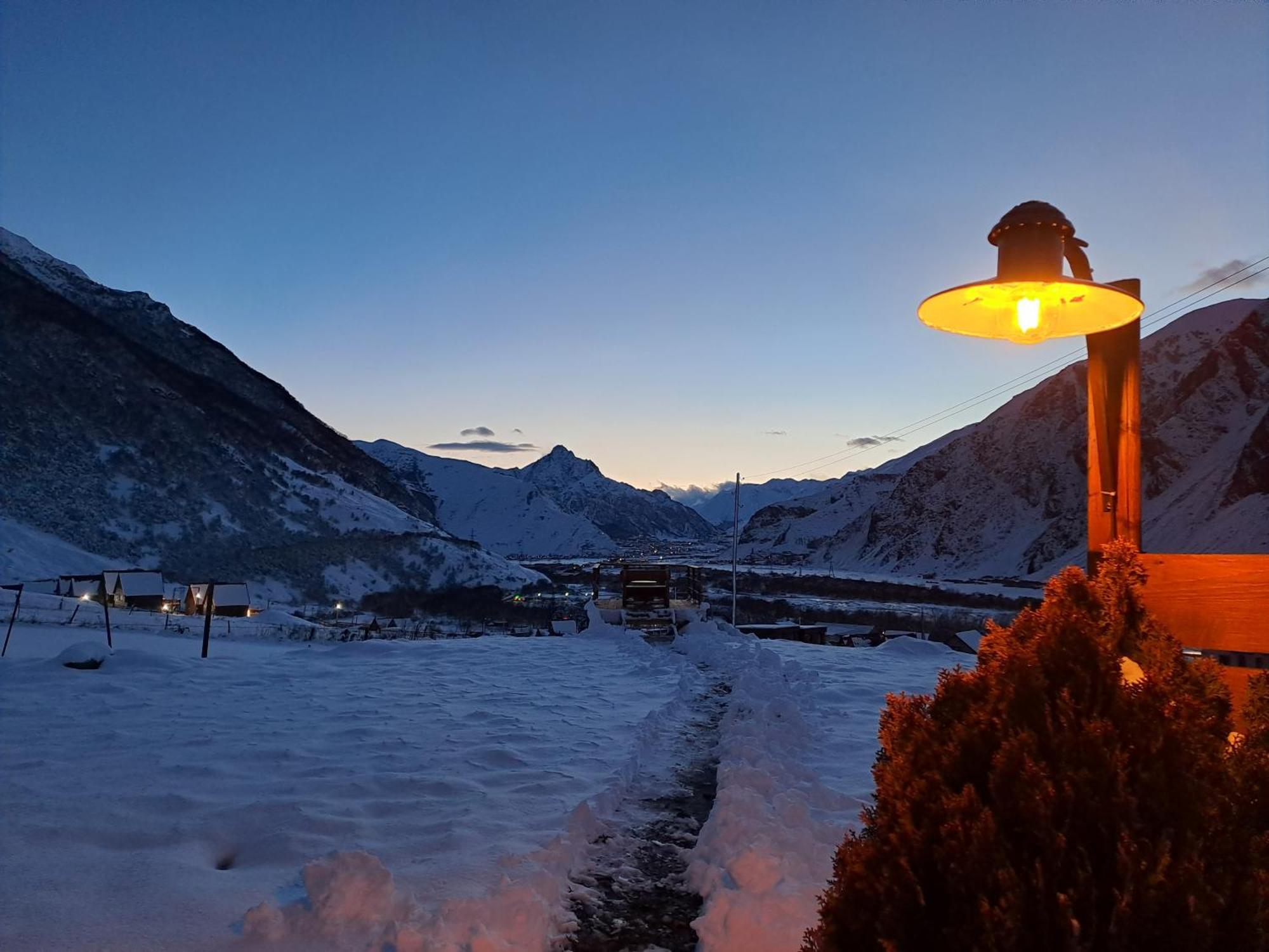 Kazbegi Spa Resort Cottages Exterior photo
