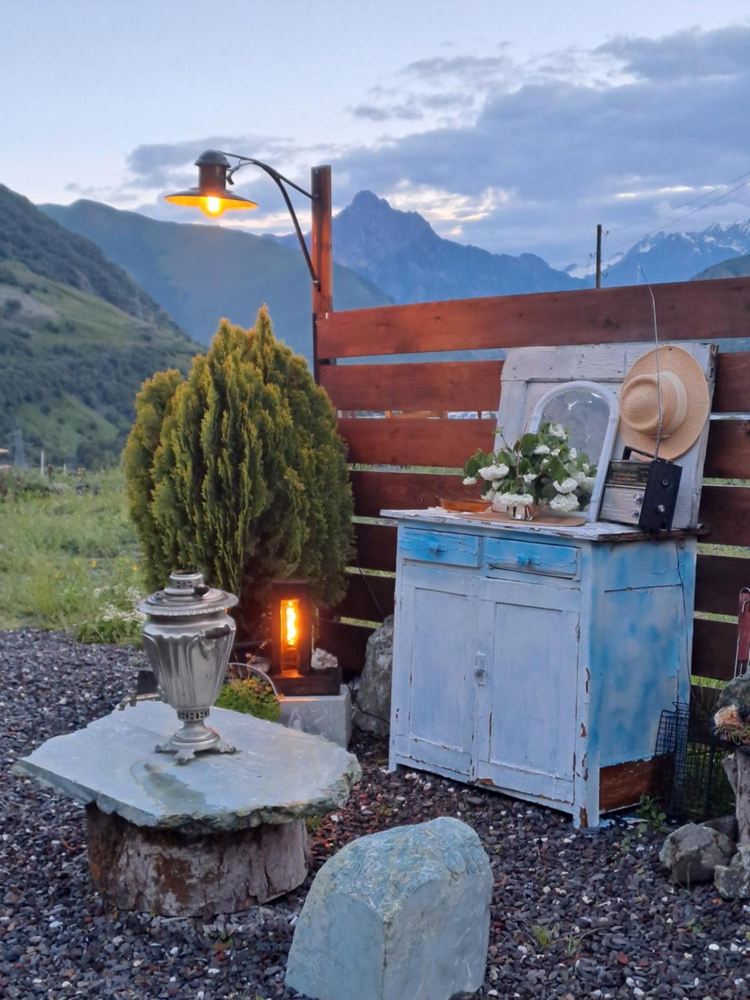 Kazbegi Spa Resort Cottages Exterior photo